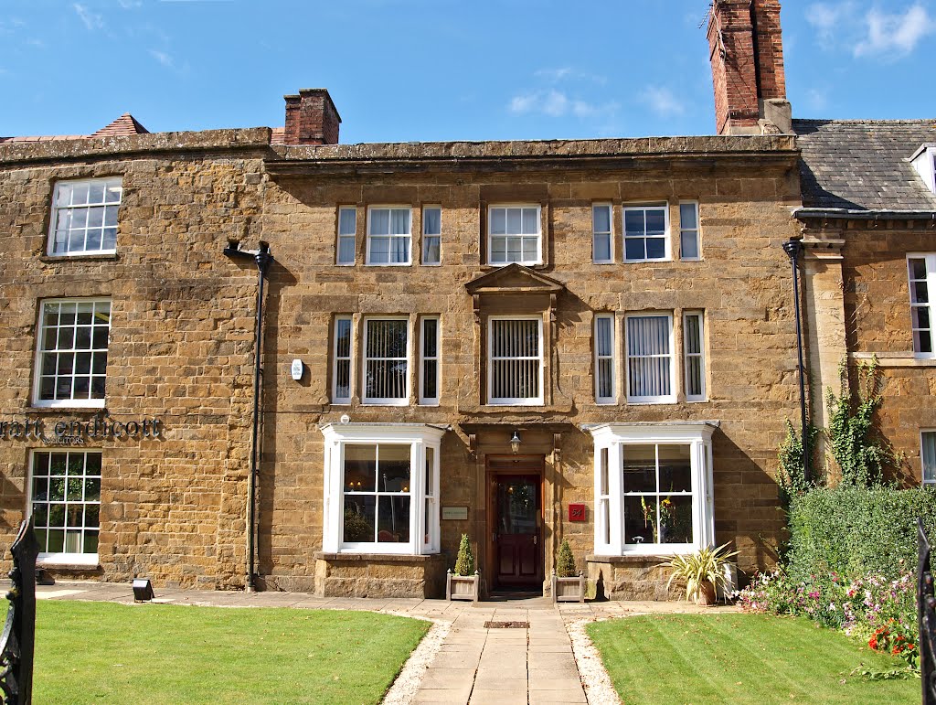 House on The Green, South Bar St. Banbury