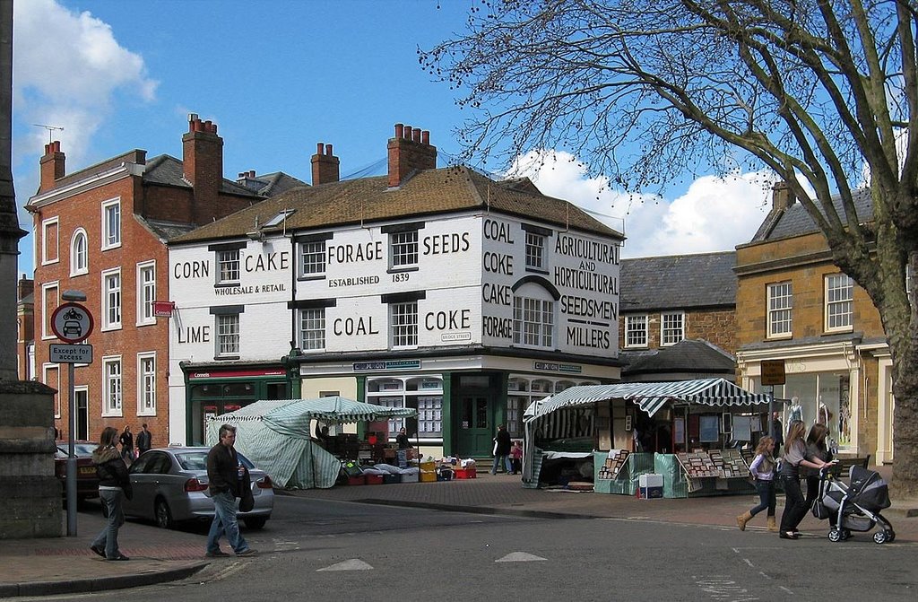 Lampreys Building - Banbury