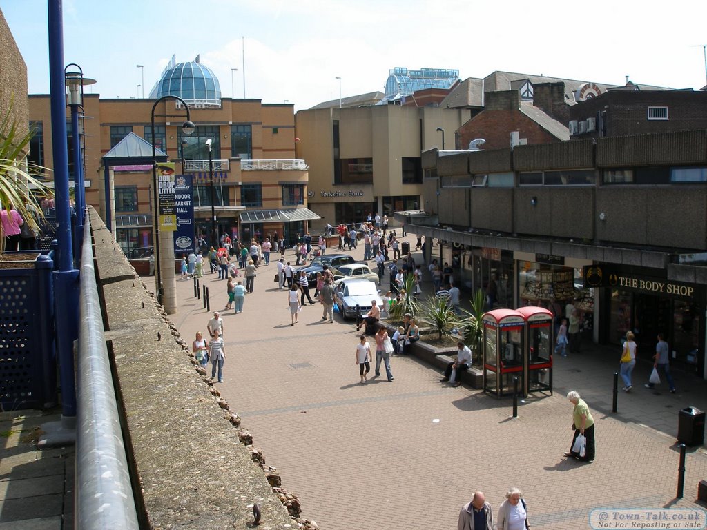 Cheapside facing the Alhambra Shopping centre