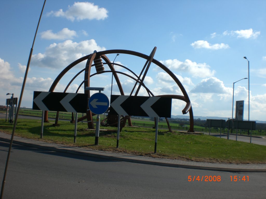 Modern Art in a Roundabout