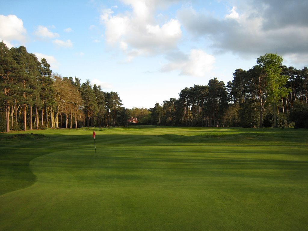 West Hill GC, Loch 12