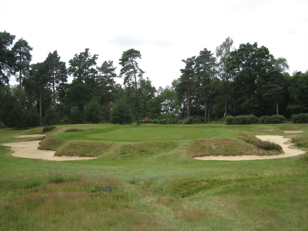 Worplesdon, Grün, Loch 13