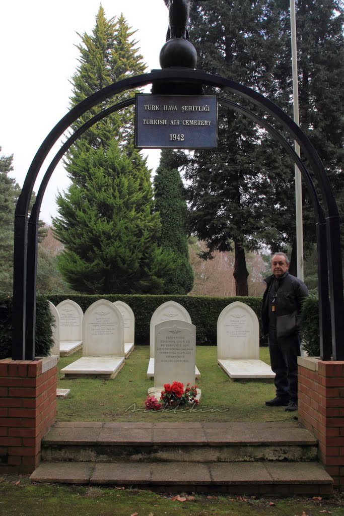 Brookwood Türk Hava Şehitliğ / Brookwood Turkish Air Cemetery