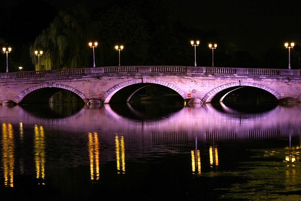 Bedford Bridge Pink