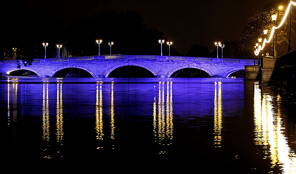 Blue bridge of Bedford