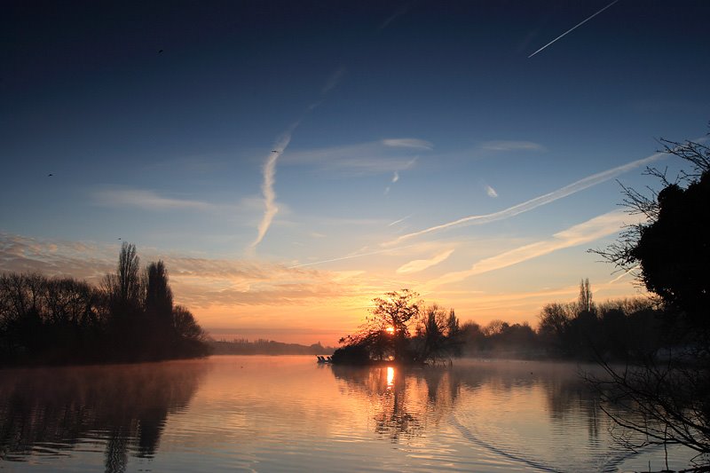 Danson Lake sunrise