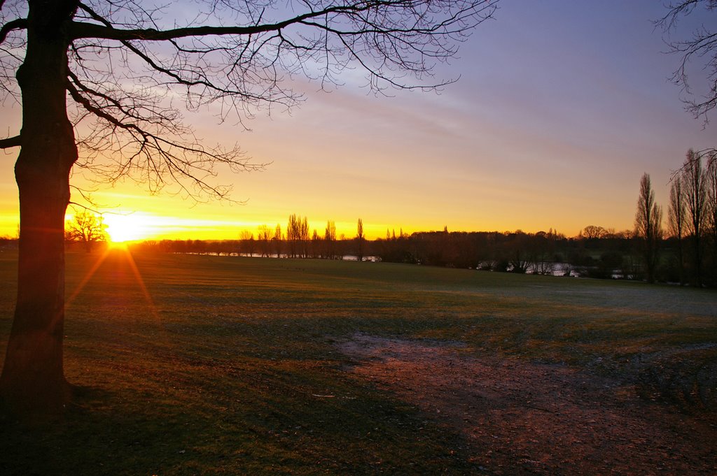 Sunrise in Danson Park