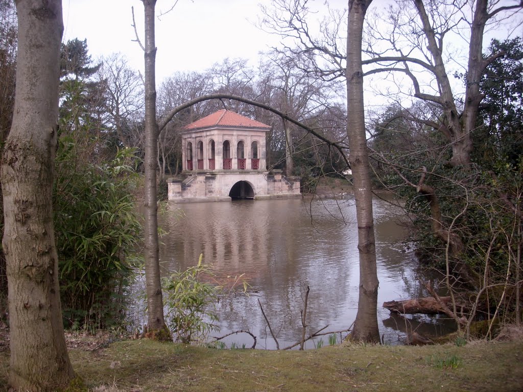 The Boathouse  Birkenhead park