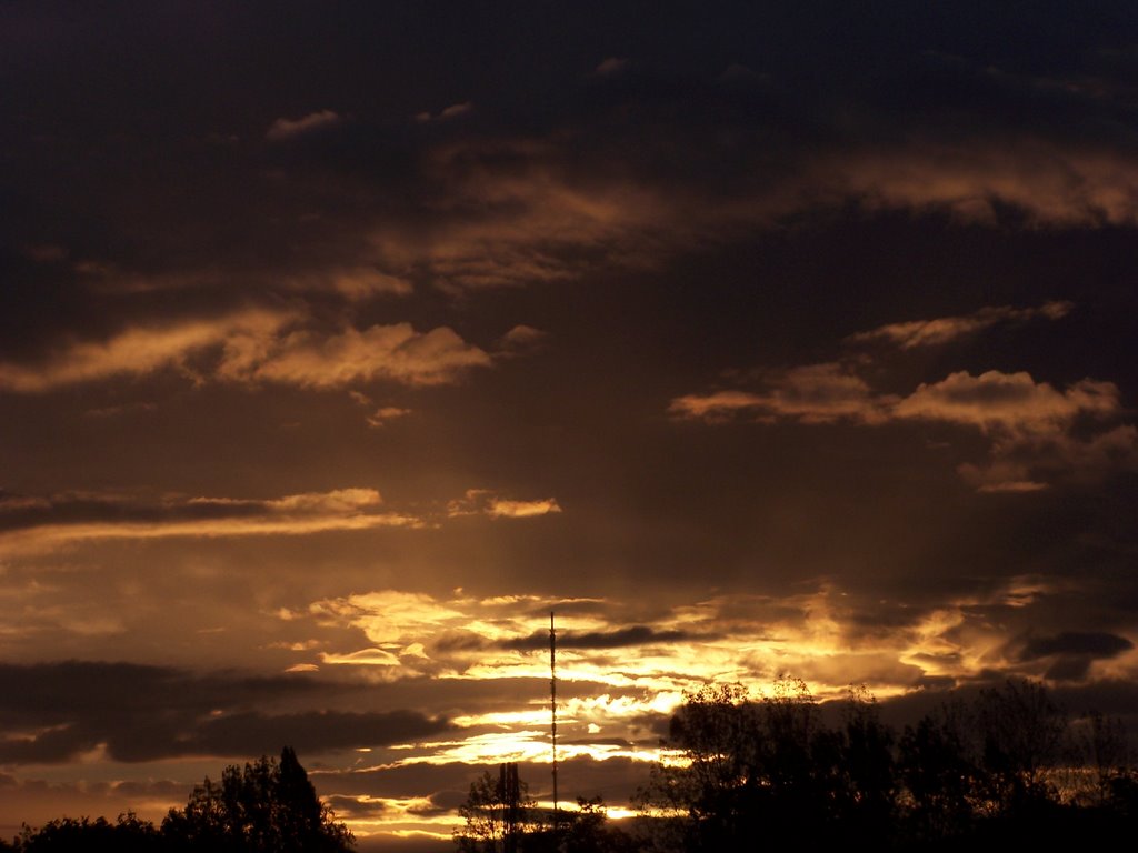 Sandy heath transmitter sun rise