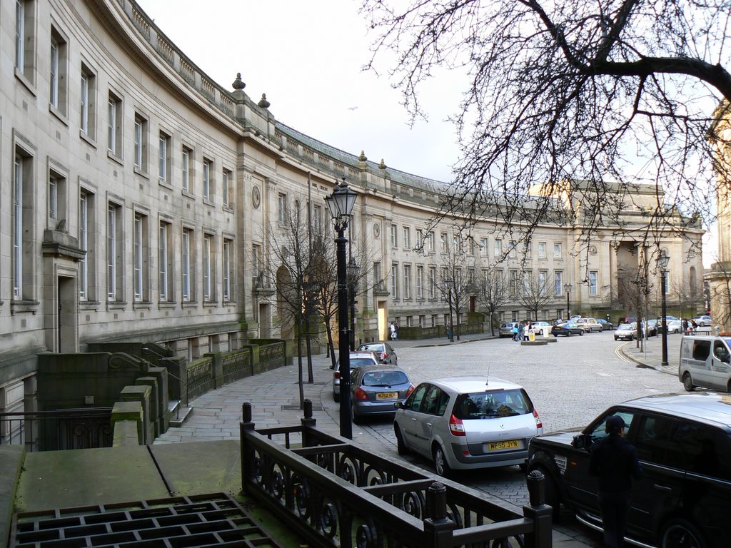 Le Mans Crescent