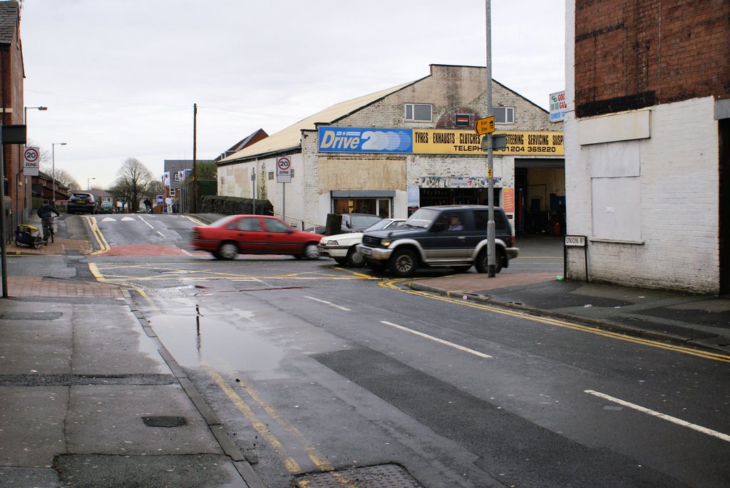 UNION RD /TONGE MOOR RD