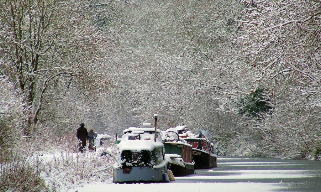 Kennet and Avon Canal - winter 10