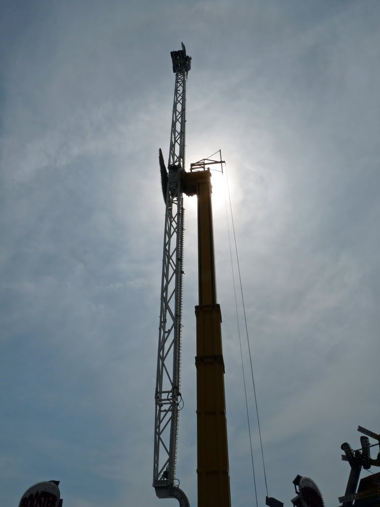 Swing up to the Sky.But don,t Look!