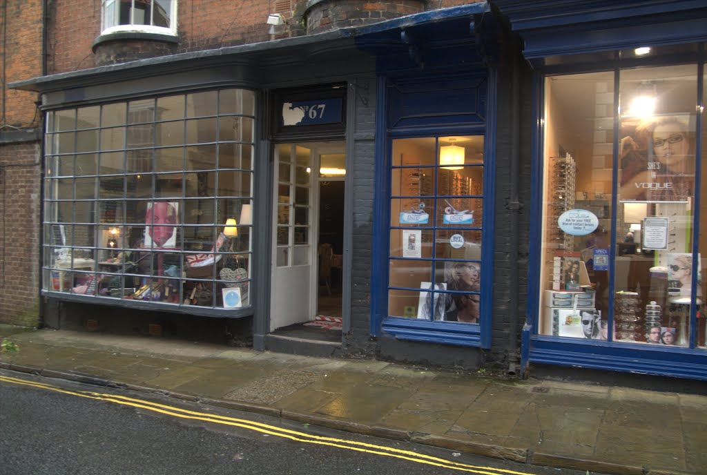 Old Bridlington, Shop with original victorian frontage.