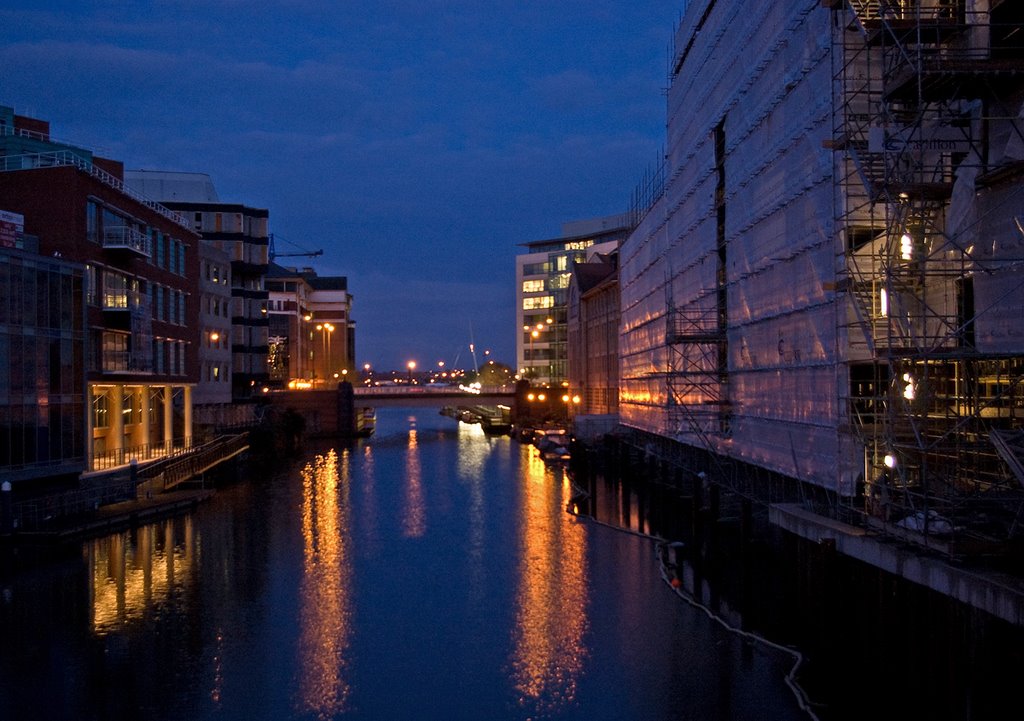 Passage Street - Lights in the water
