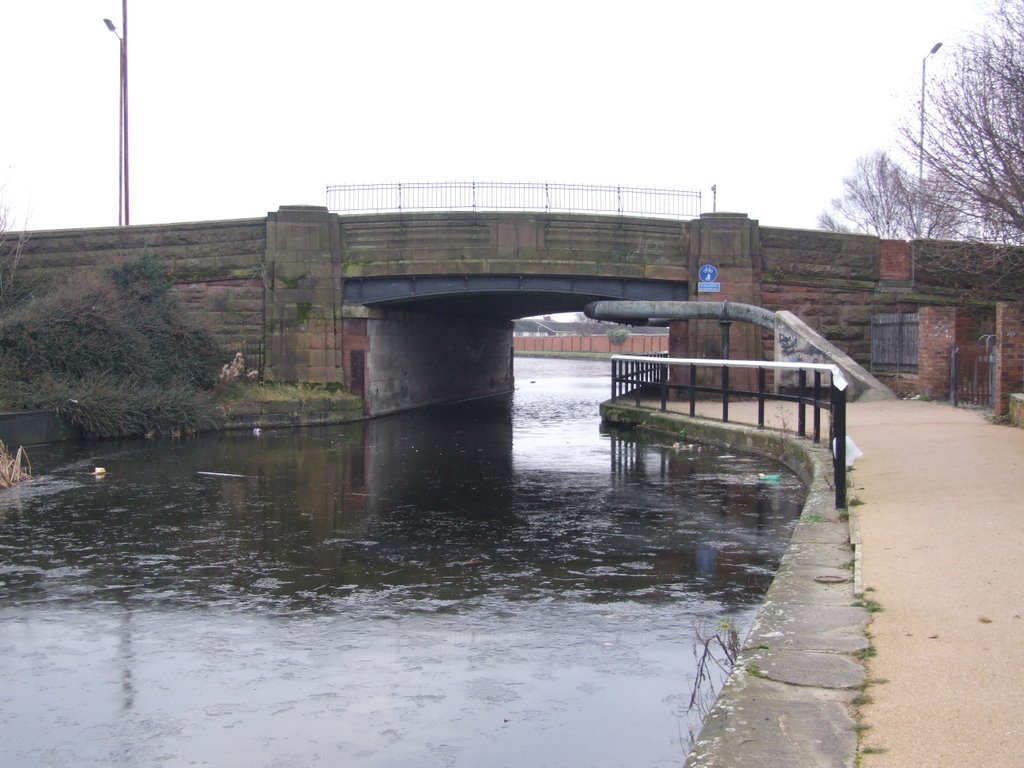 Coffee House Bridge, O Taking Merton Road Over The Leeds & Liverpool Canal.
