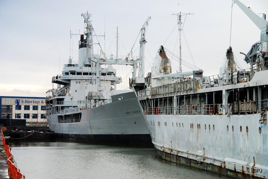 Ex-RFA GREY ROVER & SIR PERCIVALE