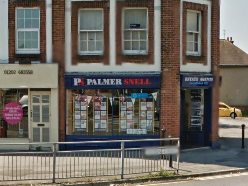 Property in the window display of Palmer Snell Lettings Poole Letting Agents