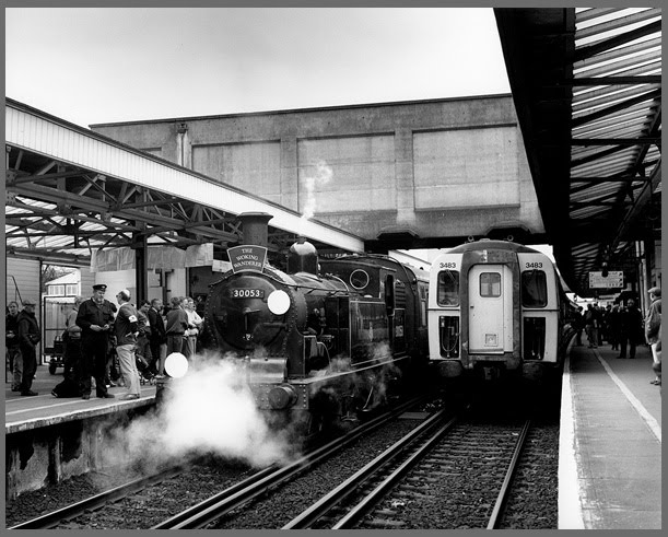 30053, Woking Station 26/03/1995