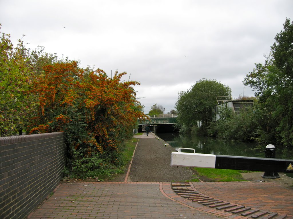 Birmingham Canal Main Line looking towards Gorsebrook Bridge