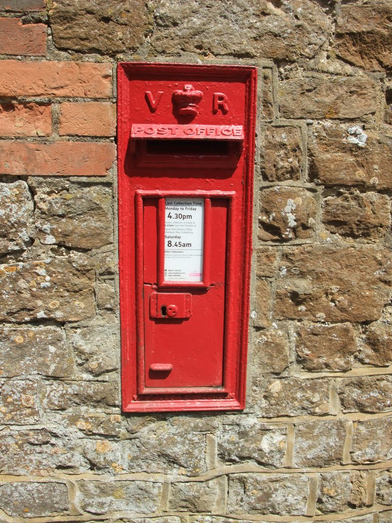 Queen Victoria letter box