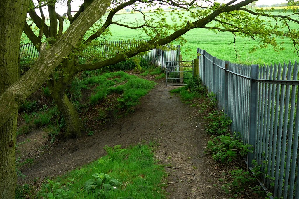 Gate
