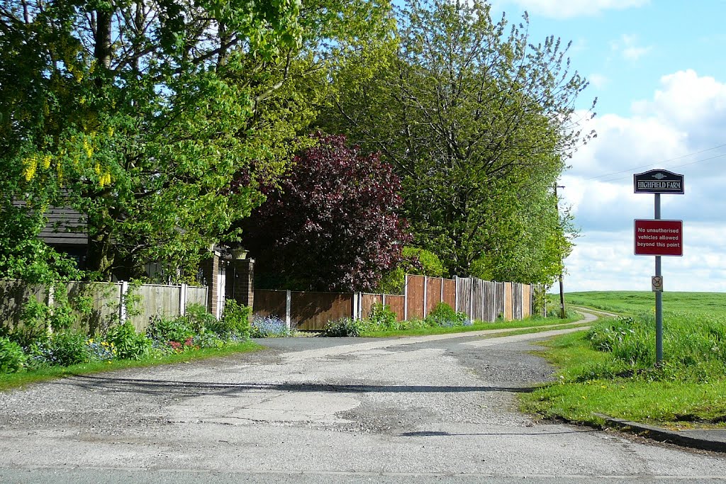 To Highfield Moss