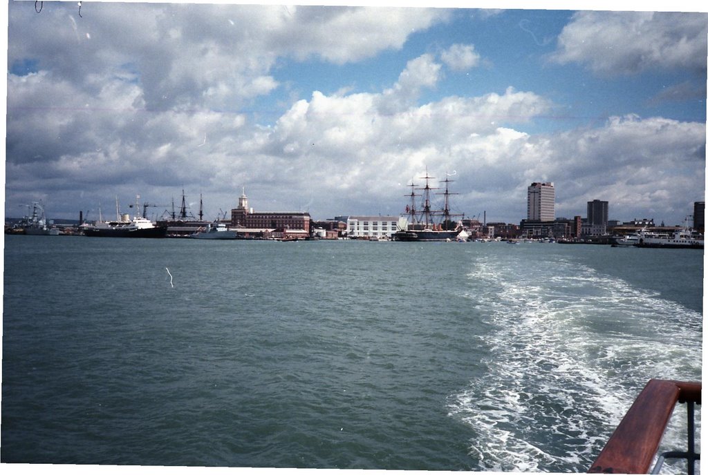 Gosport,ferry