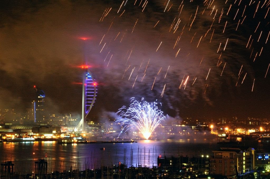 Fireworks at Gunwharf Quay and Spinnaker Tower