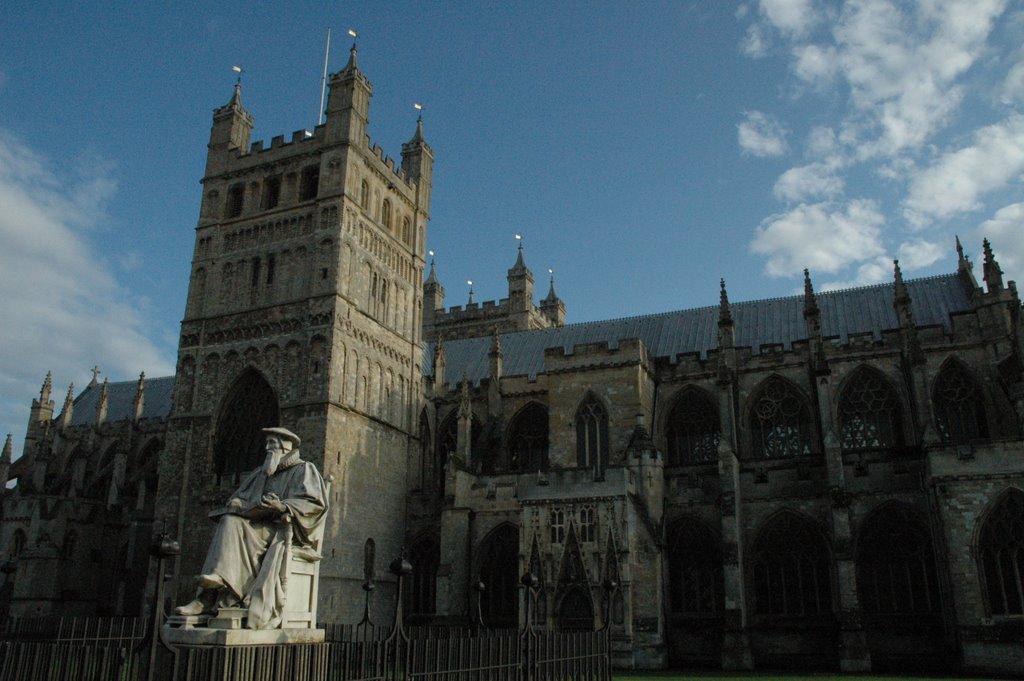 Exeter Cathedral... statue of Richard Hooker