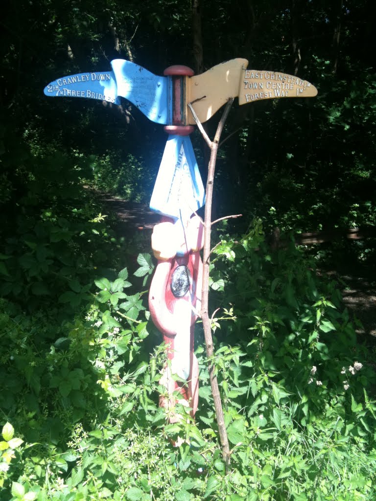 Worth Way and Forest Way sculpture