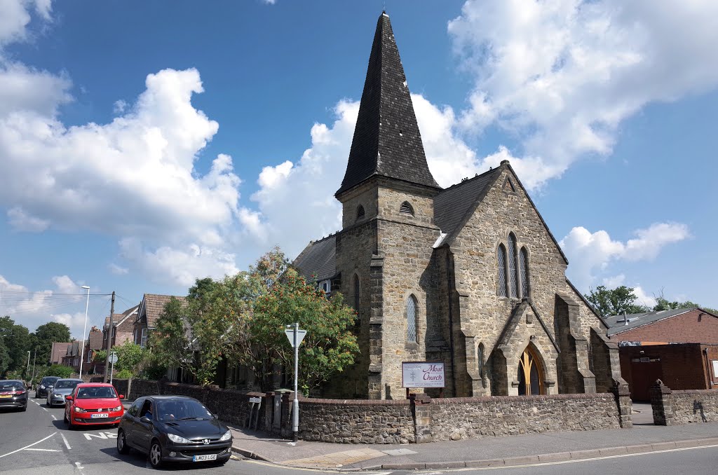 EAST GRINSTEAD MOAT CHURCH