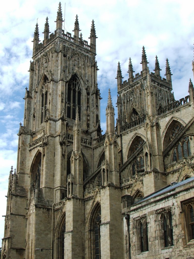 Minster - West Towers from Minster Yard
