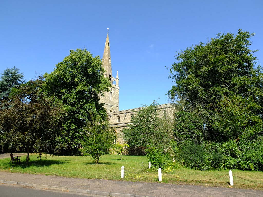 Harrold village church view from Hall Close.