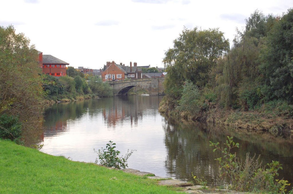 Looking towards Castleford Bridge