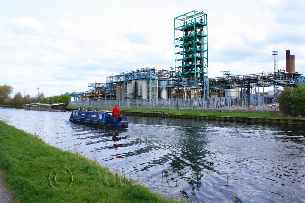 Narrow boat