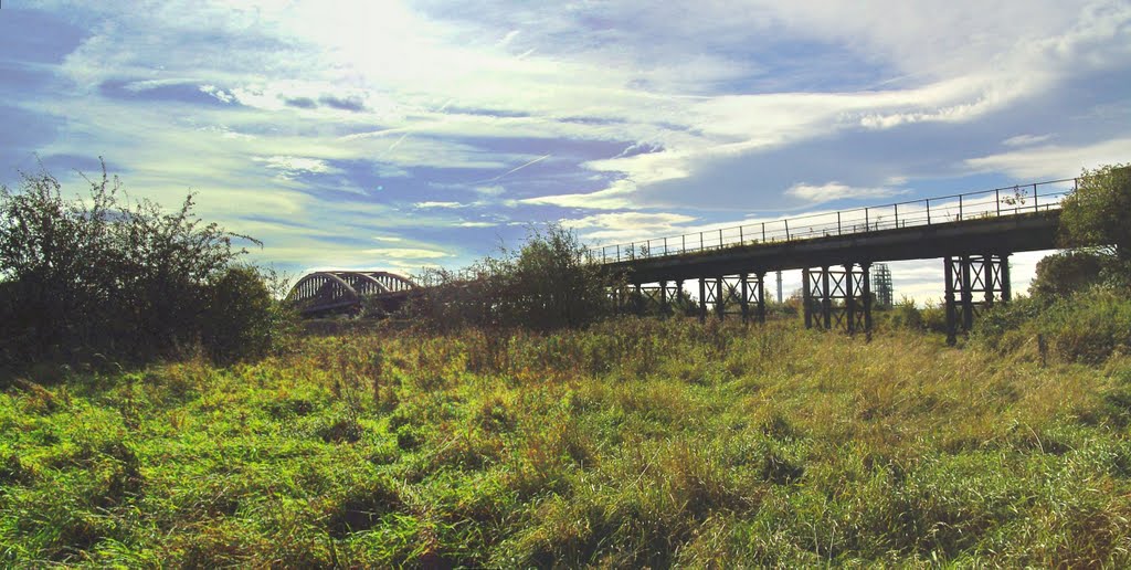 The old railway bridge over the Aire