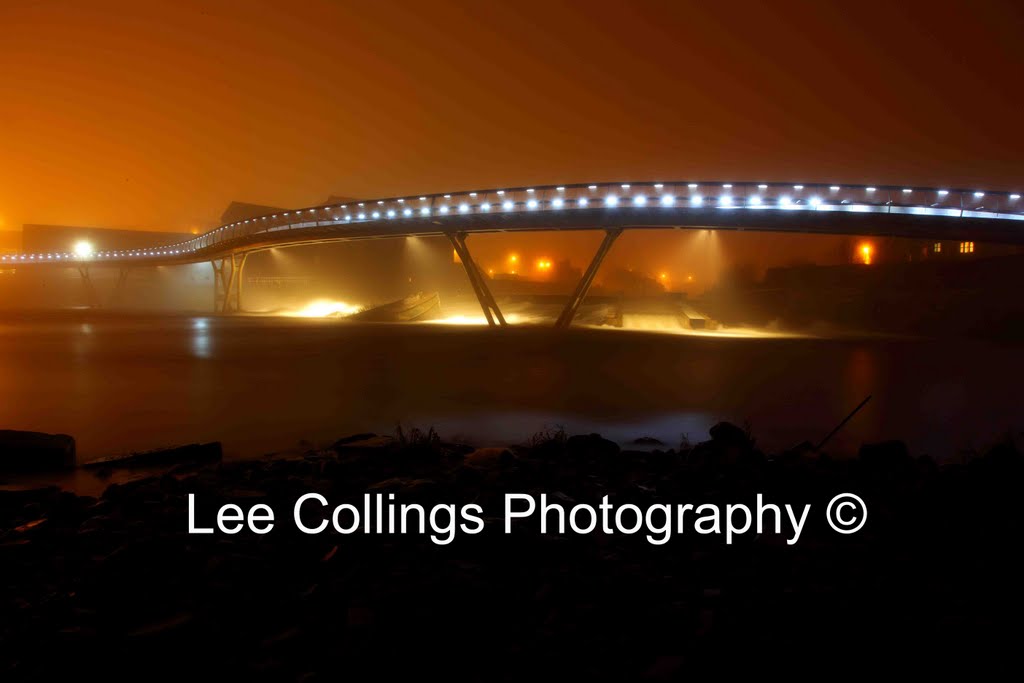 Castleford Footbridge In Fog