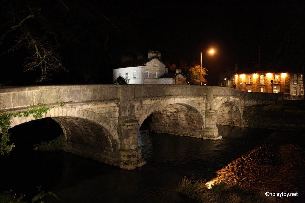 kendal: stramongate bridge