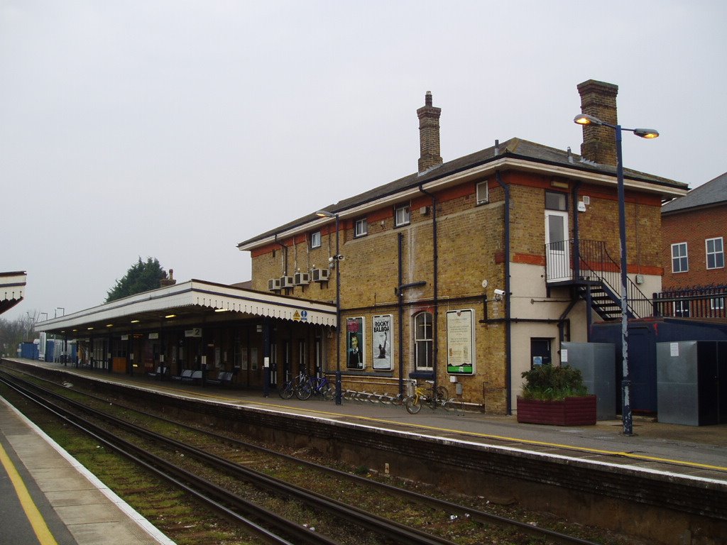 Canterbury East railway station