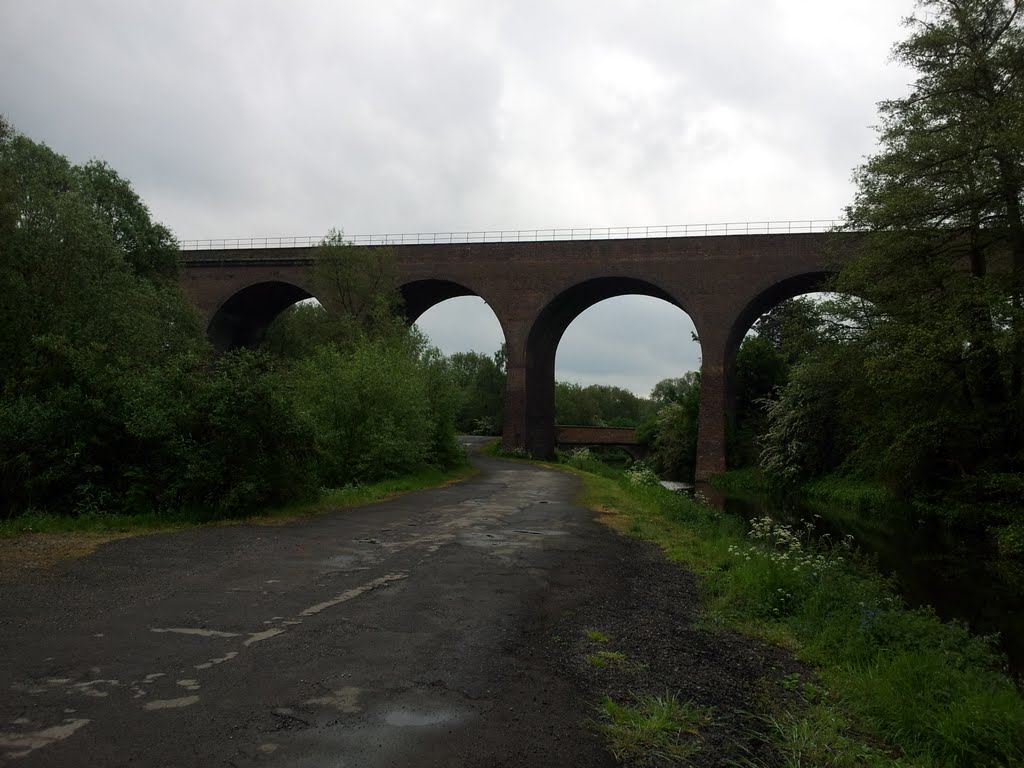 Viaduct Worcester Staffordshire Canal