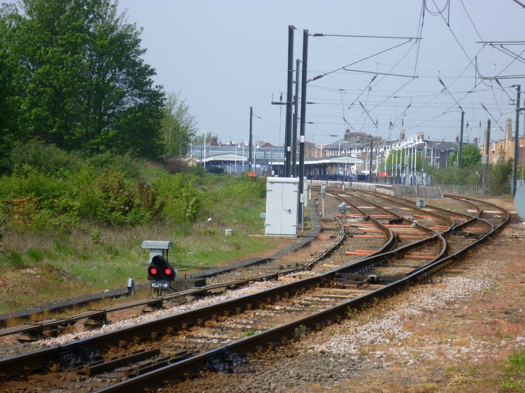 approach to kings lynn railway station. april 2011.