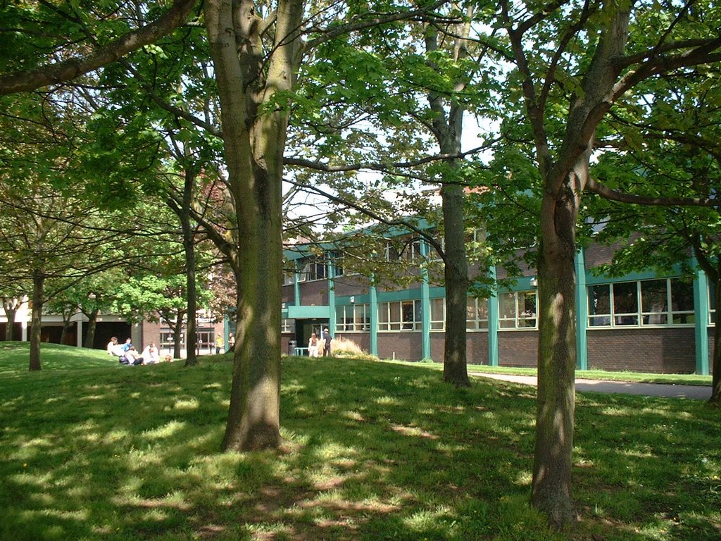 Coventry University Sir John Laing building containing offices, lecture rooms and substatial laboratories for the Built Environment department.