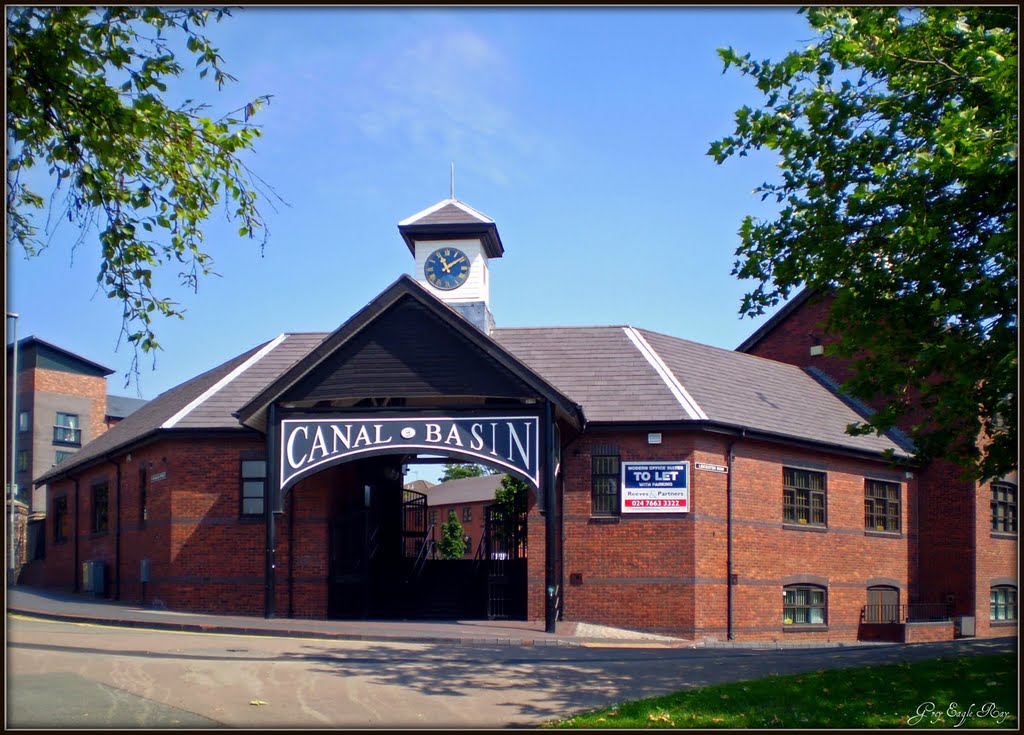 Coventry Canal Basin Entrance by Foot