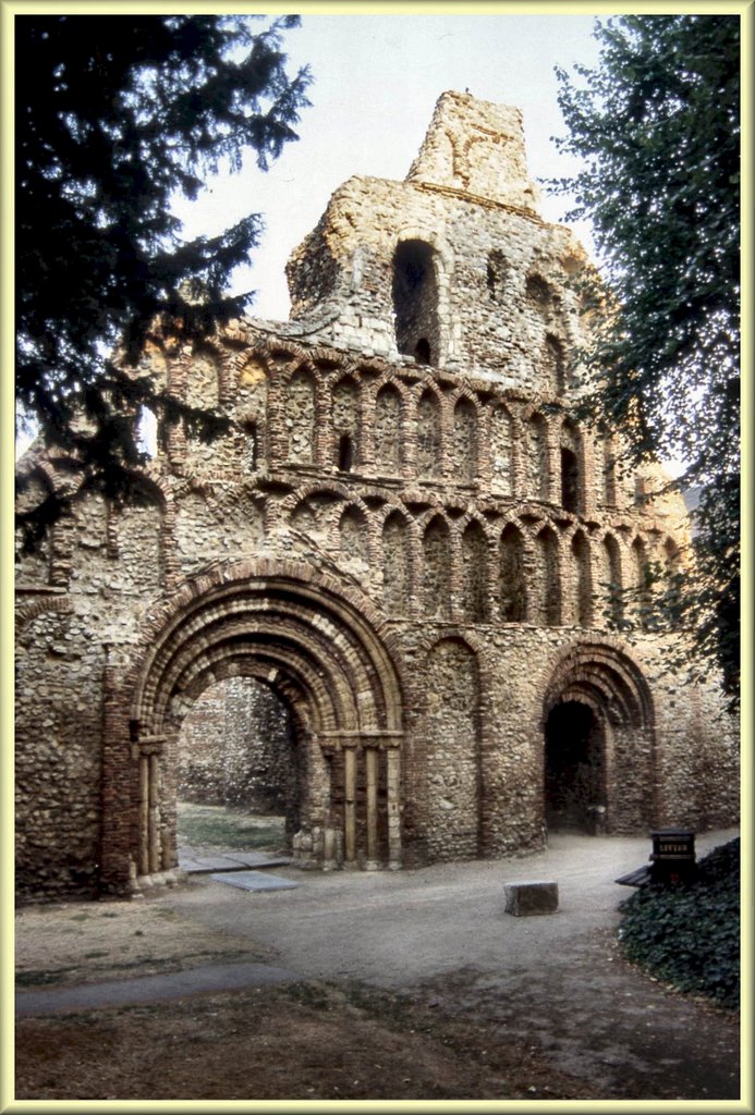 COLCHESTER.. St Botholphs Priory