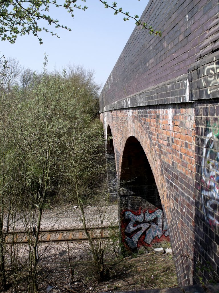Footbrige over Corby railway line