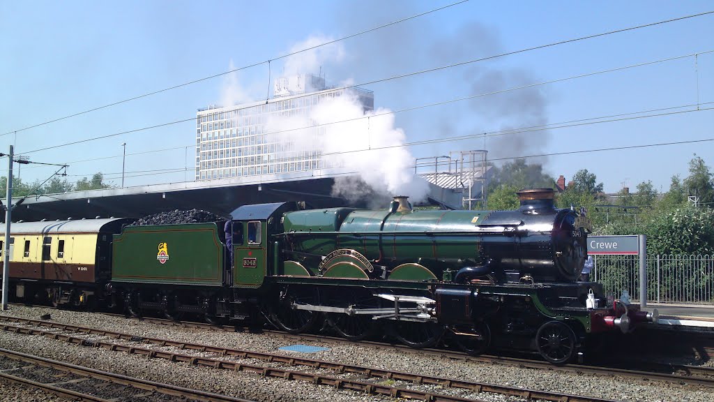 Earl of Mount Edgecombe leaves Crewe
