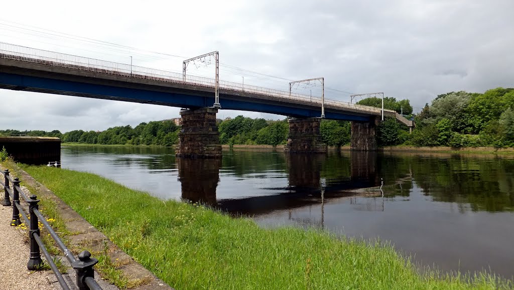 Railway bridge over River Lune