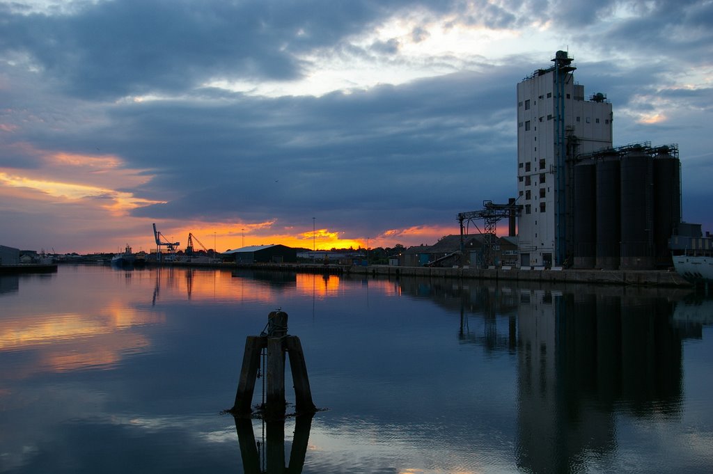 Lowestoft grain silo