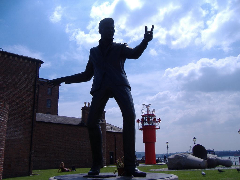 Billy Fury statue Albert Dock 2007